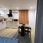 Riverside Апартаменты