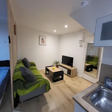 アパート Riverside モントロー・フォー・ヨンヌ