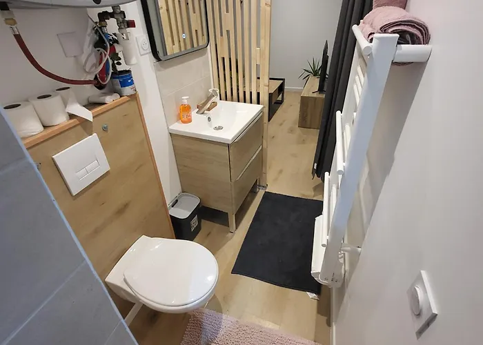 Riverside アパート モントロー・フォー・ヨンヌ